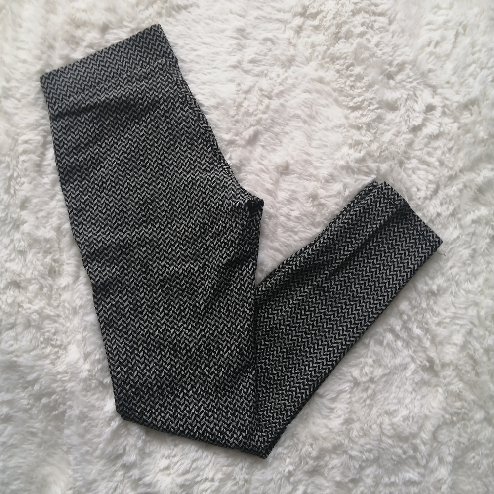 Suko Jeans Stretchy Chevron Print Pants NWOT